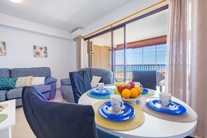 Dining - Apartment Calpeplaya - PlusHolidays (Calpe)