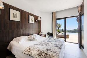 4 bedrooms, free WiFi