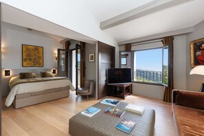 4 bedrooms, free WiFi