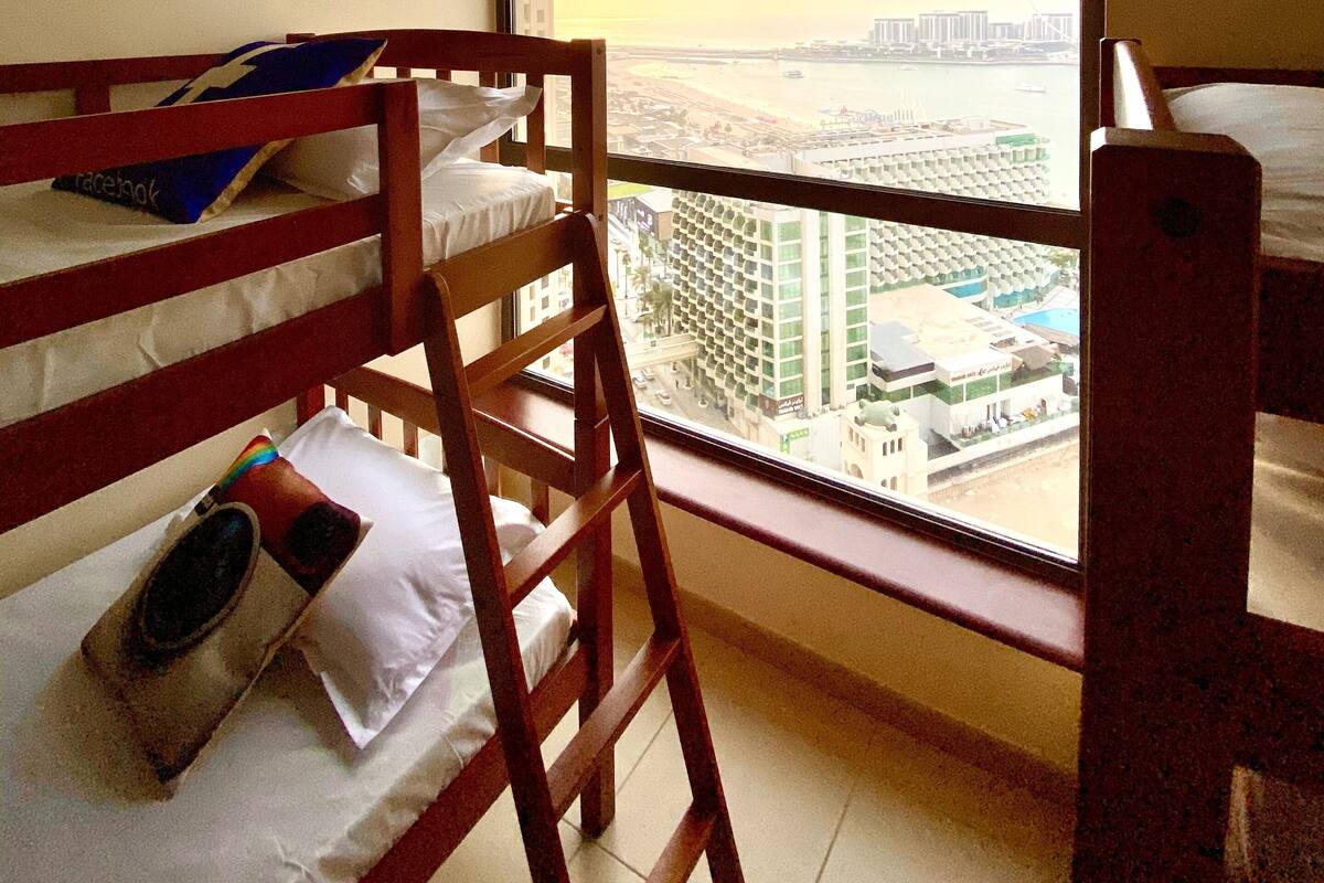 1 bedroom, laptop workspace, soundproofing, iron/ironing board