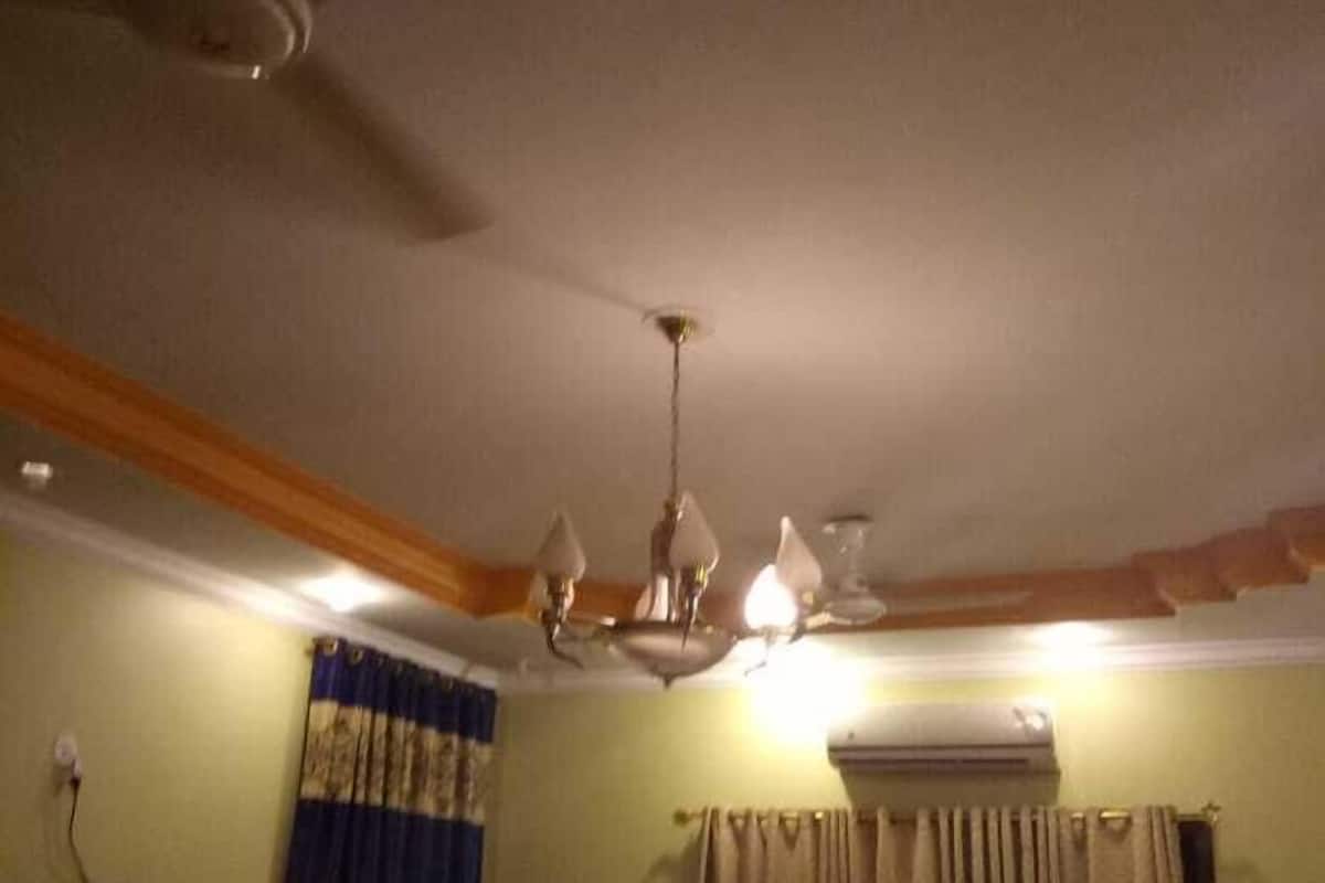 10 bedrooms, blackout curtains, soundproofing, iron/ironing board