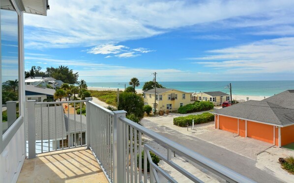 Unclassified image, 1 of 44, button