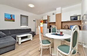 Interior - Apartment 1985/27393 (Istria - Pula), 1000m from the beach (Pula)