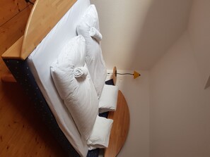 2 室のベッドルーム、WiFi
