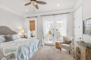 4 bedrooms, iron/ironing board, free WiFi, bed sheets