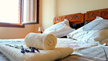 4 bilik tidur, peralatan tempat tidur premium, gebar bulu kapas