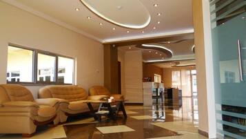 Sala de estar en el lobby