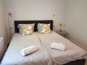4 Schlafzimmer, Reisekinderbett, WLAN, Bettwäsche