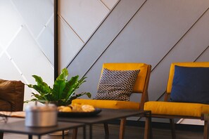 Sala de estar en el lobby