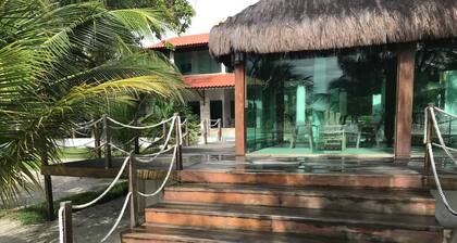 Talo Ponta de Pedrasin ranta-alueella parhaalla paikalla