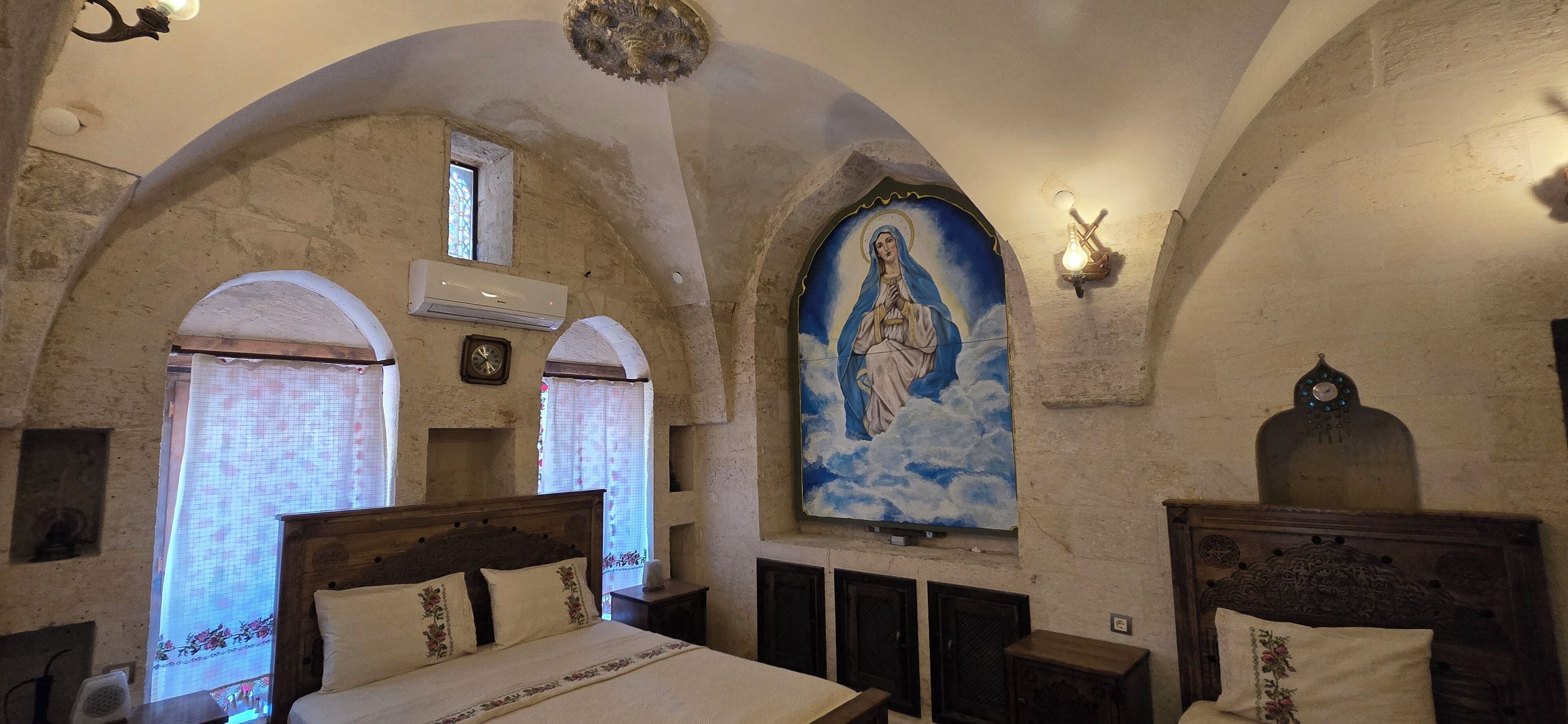 standard triple room | 1 bedroom, minibar, desk, soundproofing