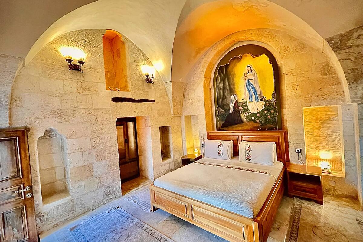 standard double room | 1 bedroom, minibar, desk, soundproofing