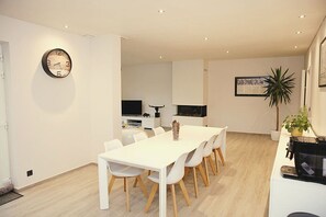 Free daily continental breakfast - B&B Intermezzo (Middelkerke)