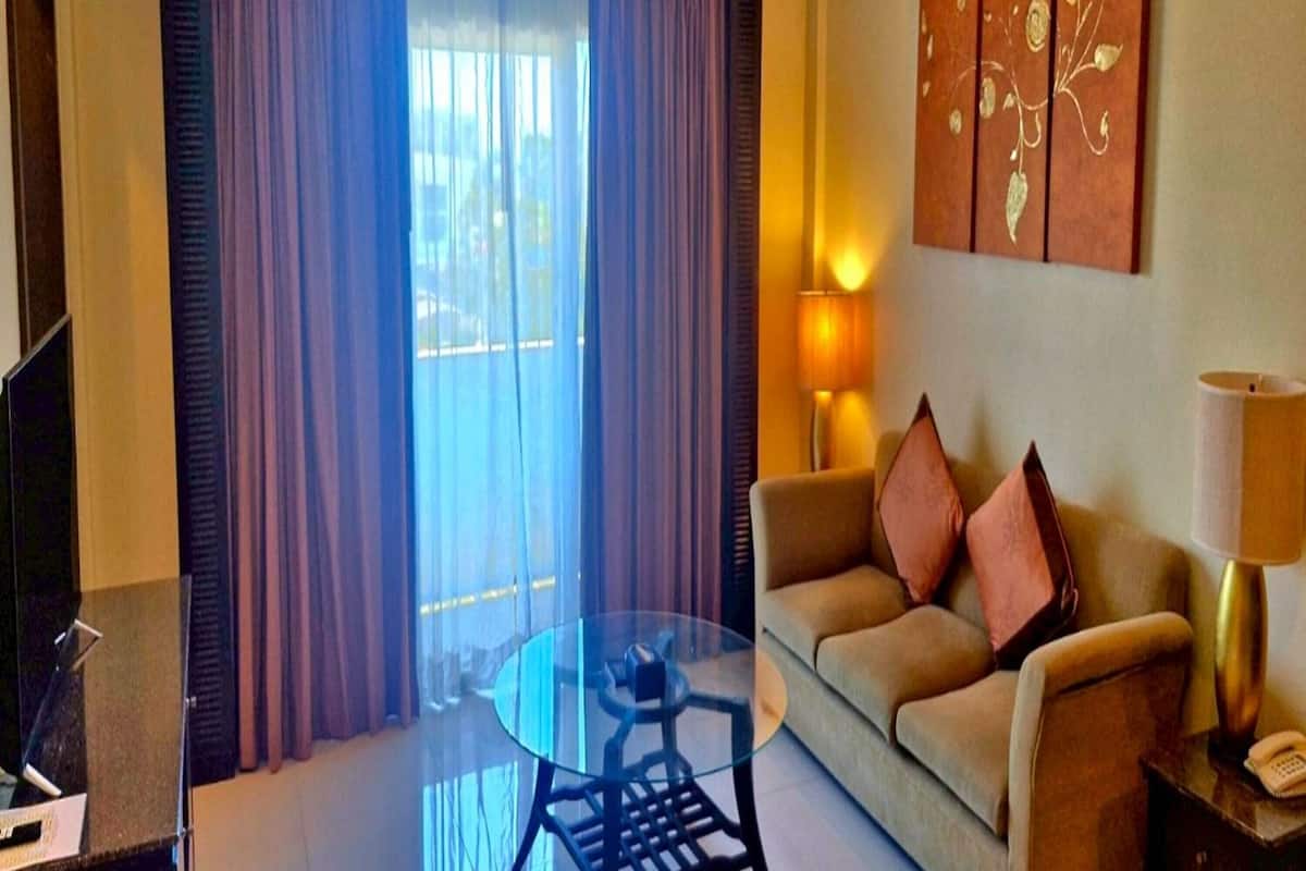 Executive Suite