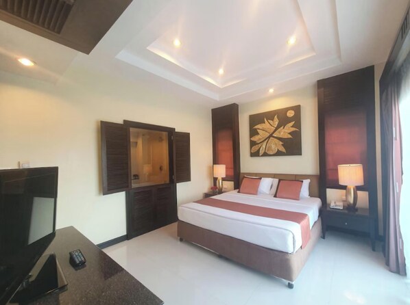 1 bedroom, minibar, in-room safe, blackout curtains