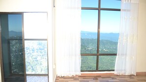 Executive appartement | Uitzicht vanaf balkon