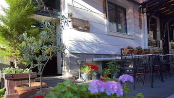 Fachada de la propiedad