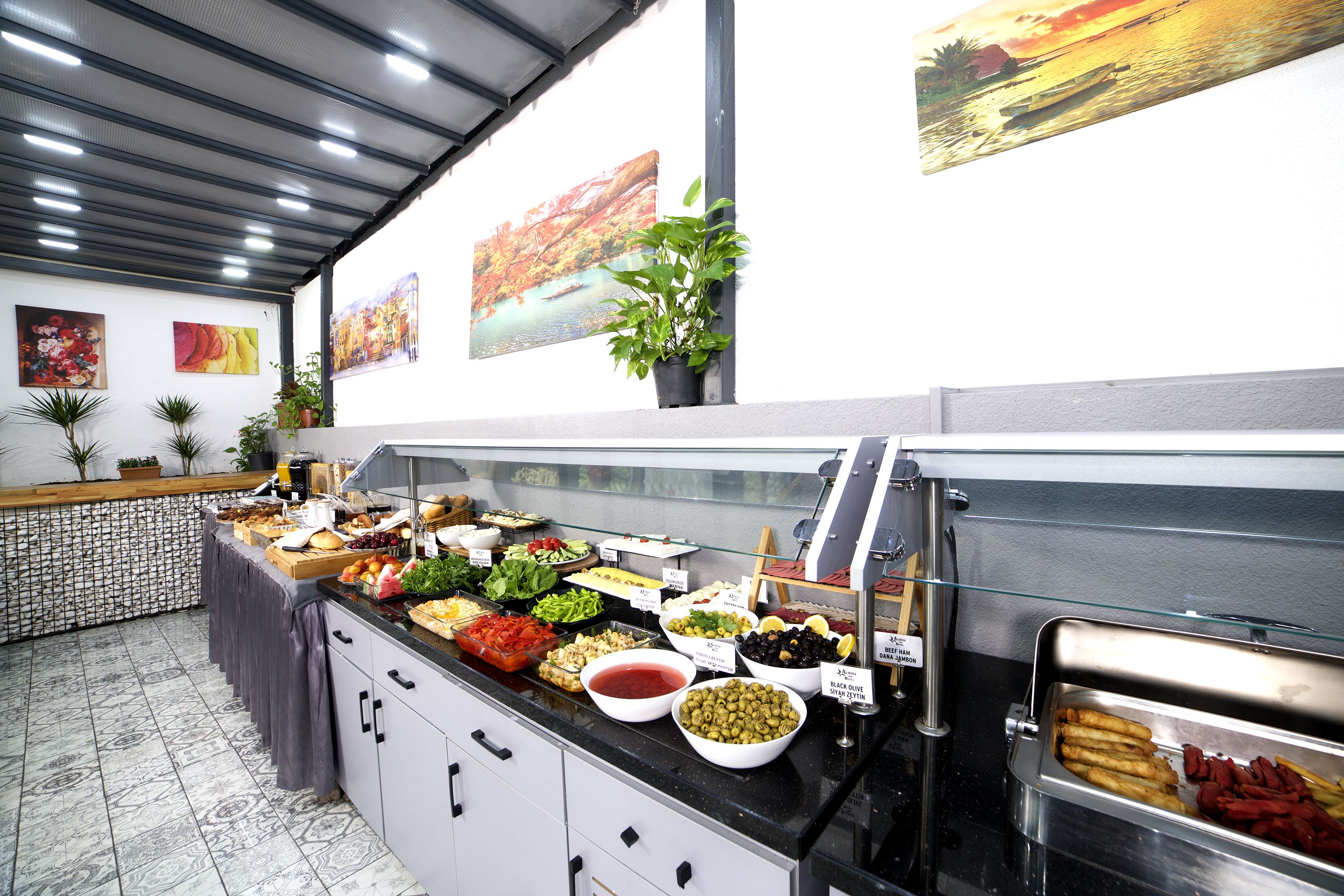 daily buffet breakfast (try 50 per person)