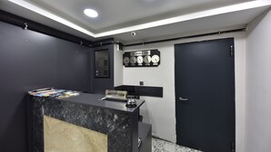 Quầy tiếp tân