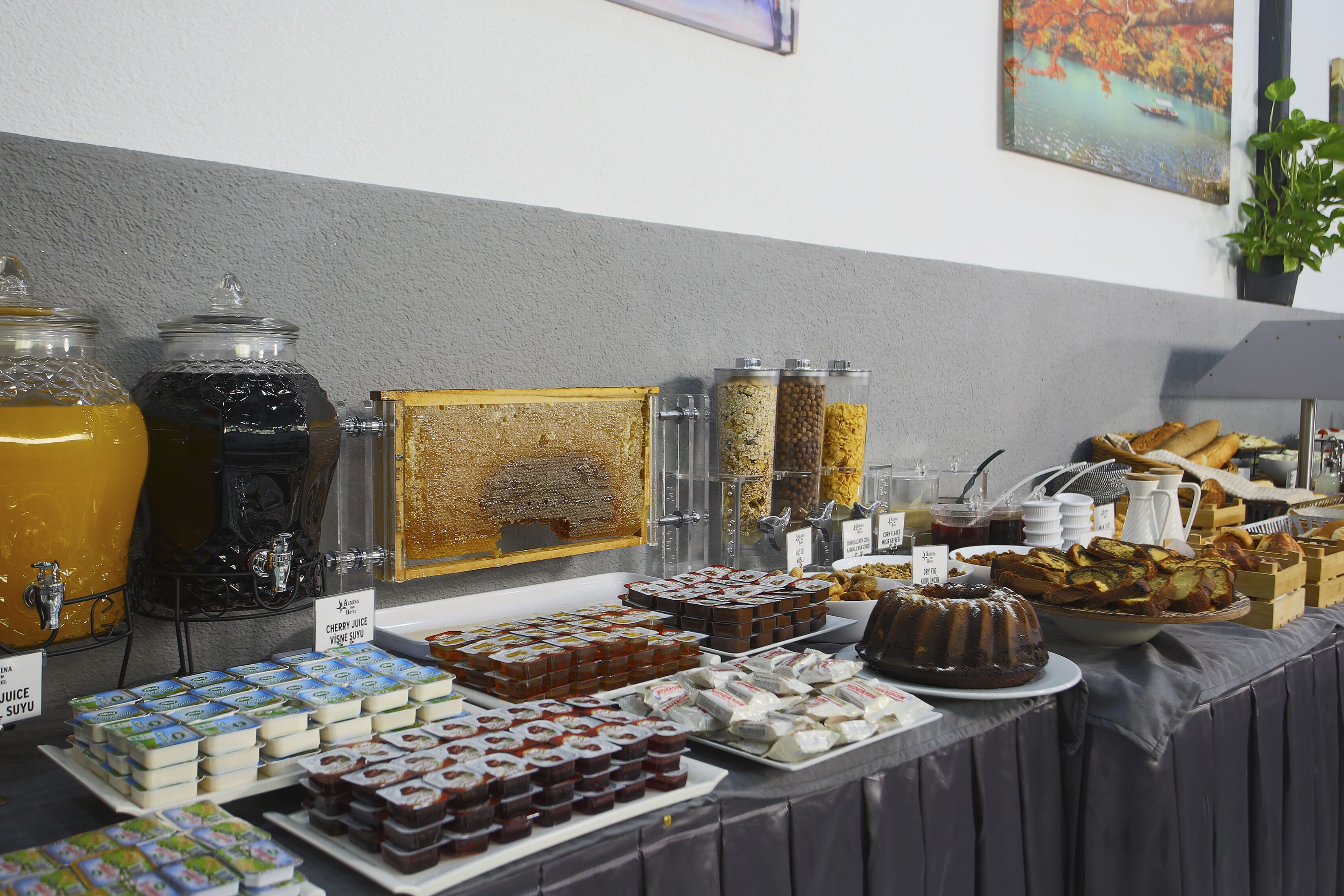 daily buffet breakfast (try 50 per person)