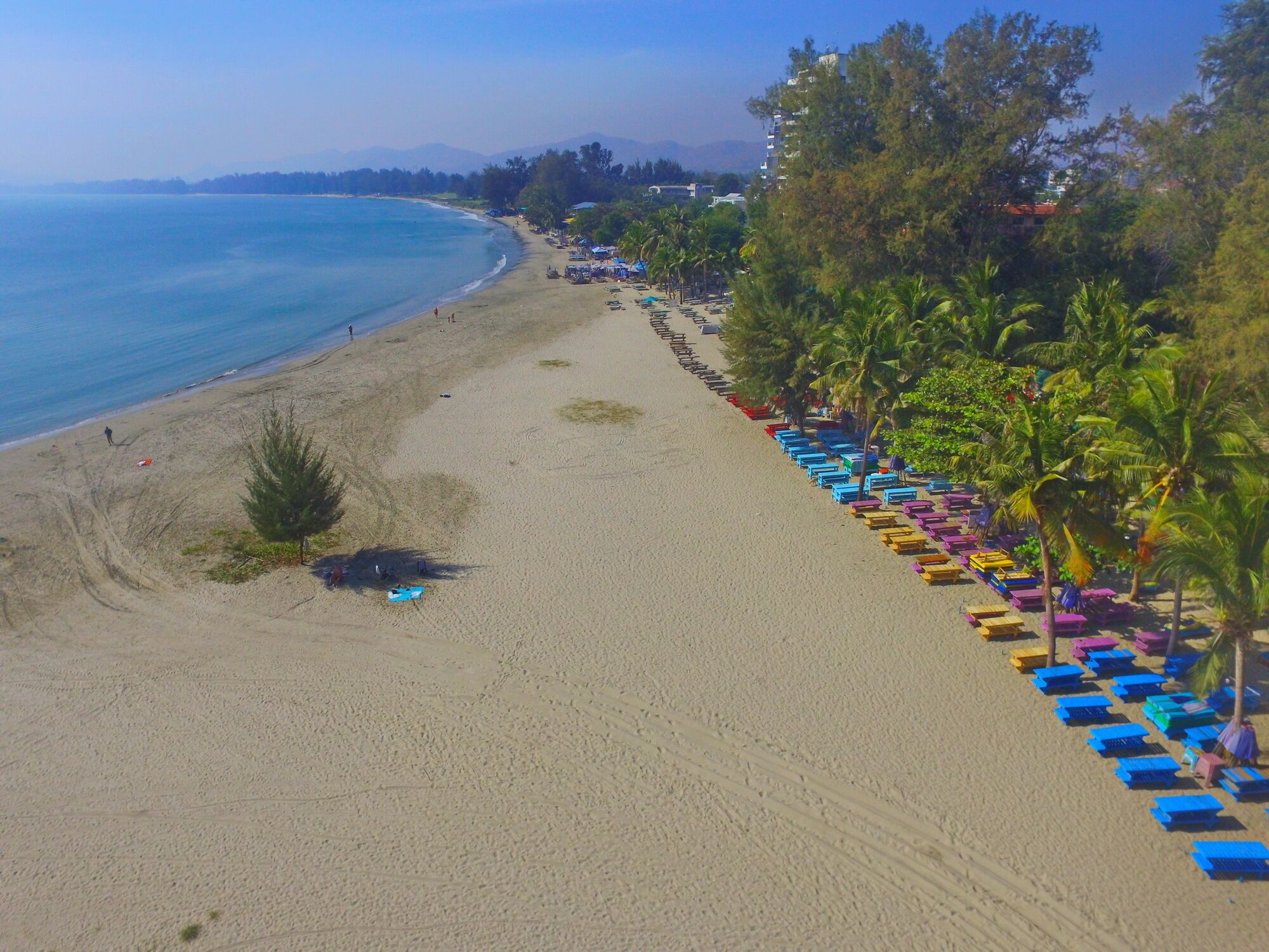 Beach nearby, beach towels
