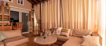 Villa Esmeralda with private heated pool