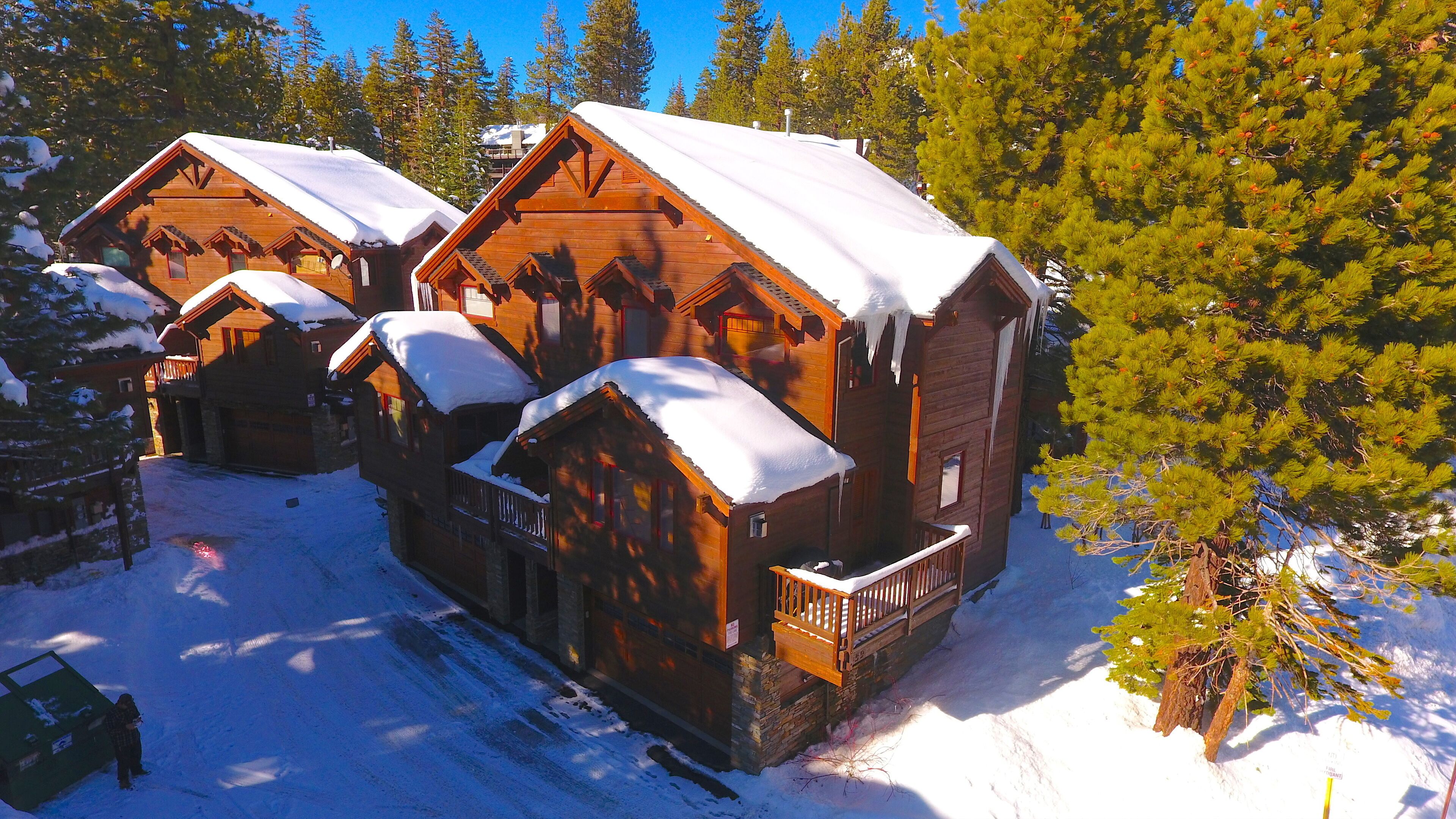 LOCATION! LOCATION! JUST STEPS AWAY FROM GONDOLA AND  VILLAGE