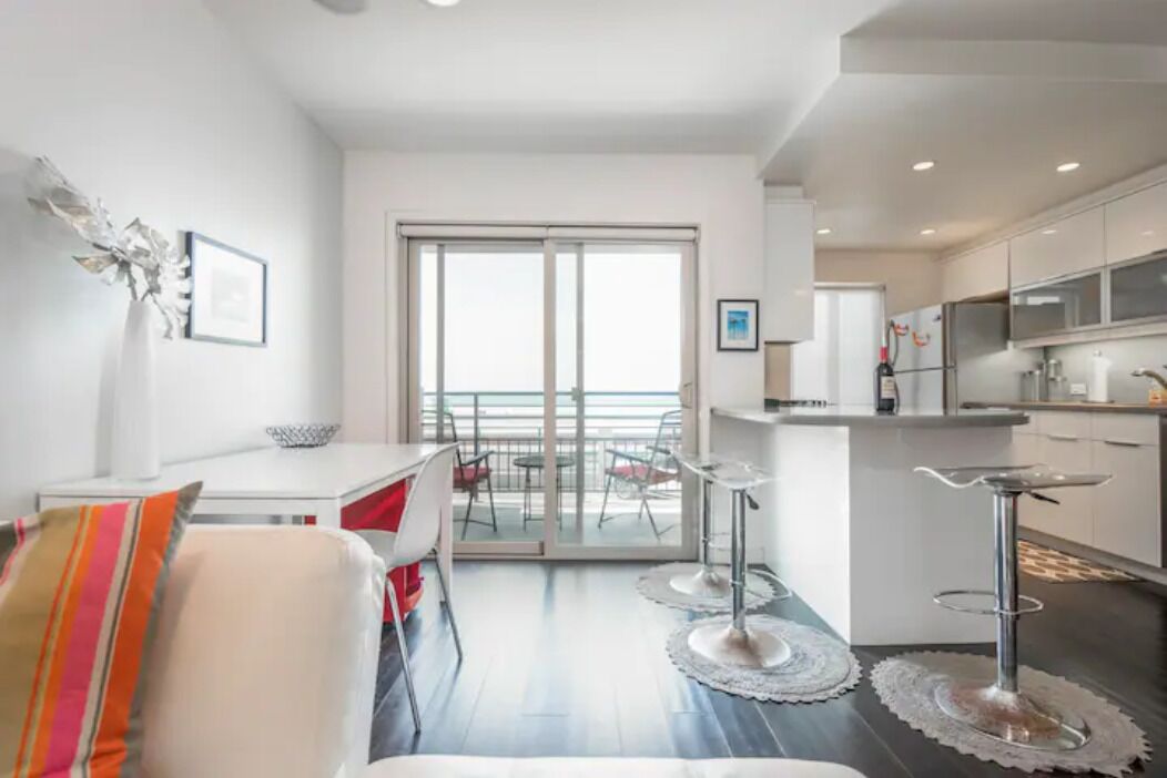Beautifully Remodeled Oceanfront Condo!!!