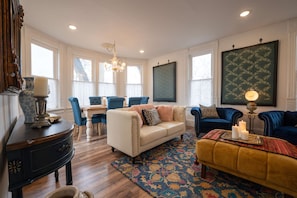TV, fireplace, offices