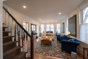 TV, fireplace, offices