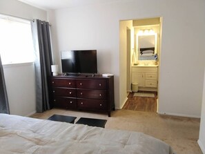 3 habitaciones, tabla de planchar con plancha y wifi gratis 