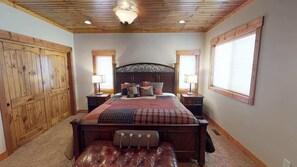 4 chambres, fer et planche à repasser, accès au Wi-Fi (inclus)