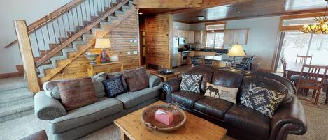 Fernseher, Kamin, DVD-Player, Tischtennisplatte