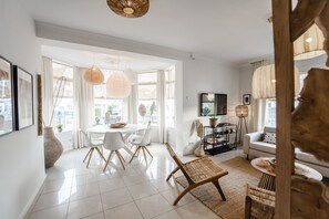 TV - South Beach House - Apartment groundfloor (Zandvoort)