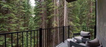 Chill 303 | Modern Design | Close To Slopes | Luxe Condo | Pool + Hot Tub
