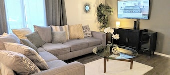 リフレクションズ-セントラルローリーのコンドミニアム