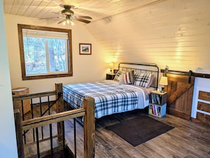 1 slaapkamer, een bureau, een strijkplank/strijkijzer, gratis wifi