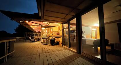 Experience a Frank Lloyd Wright-Inspired Escape in Northeast Georgia