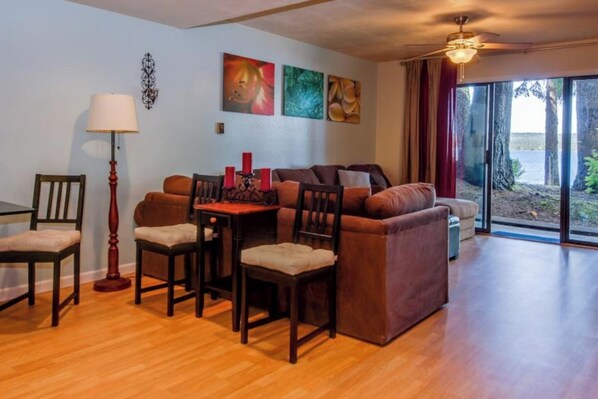 صورة غير مصنفة، 1 من 14، زرّ