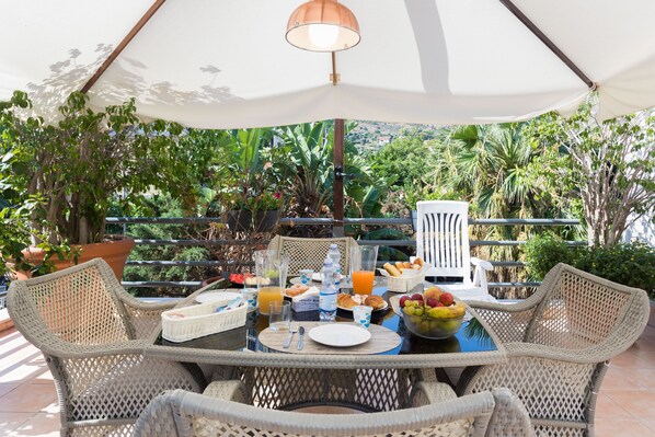 Petit déjeuner buffet compris tous les jours