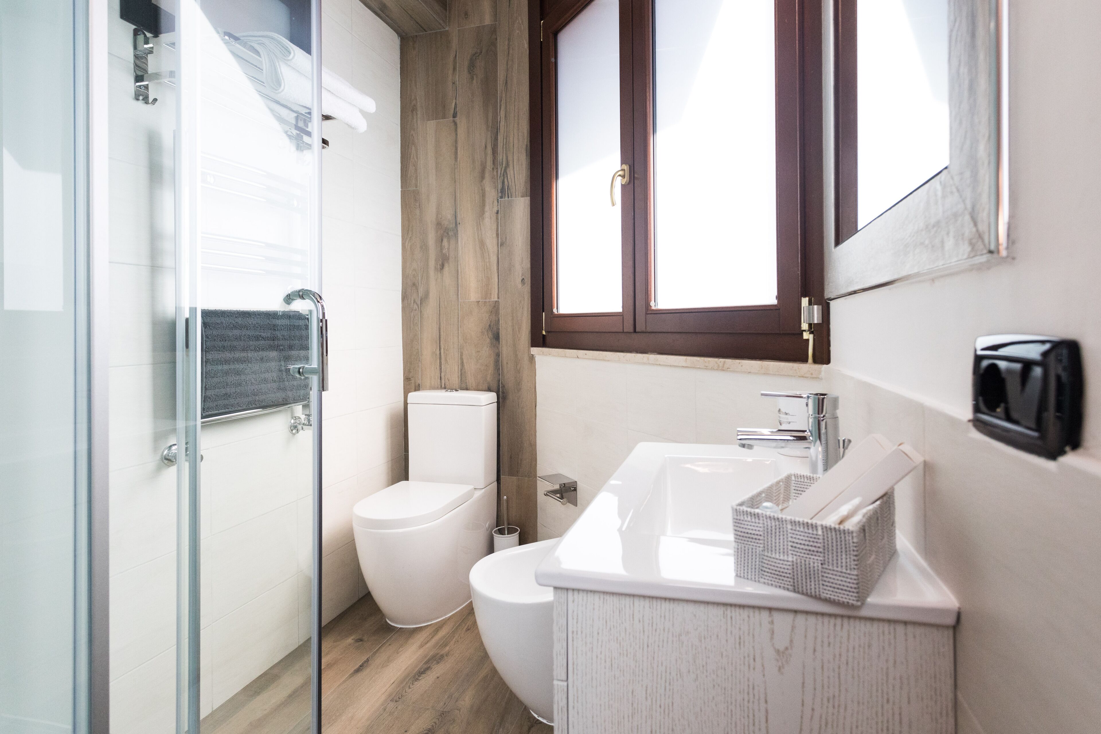 Doppia Exclusive (Sofia) | Bagno | Doccia, doccia idromassaggio, set di cortesia gratuito, asciugacapelli