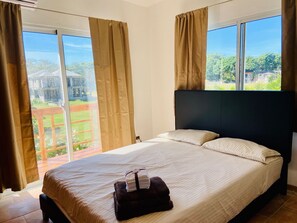 4 bedrooms, WiFi, bed sheets