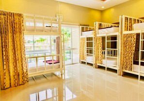 Shared Dormitory (B) | Hypo-allergenic bedding, free WiFi - Little Boat Hostel (Koh Samui)