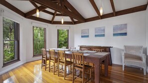 Dining - Gunyha - Ocean Views, Walk To Beach (Skenes Creek, Apollo Bay)