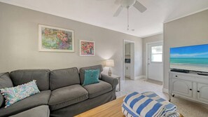 Unclassified image, 5 of 41, button