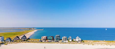 In Strandnähe, Liegestühle