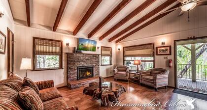 Bluebird View: level cozy home with hot tub and Sierra Blanca views!