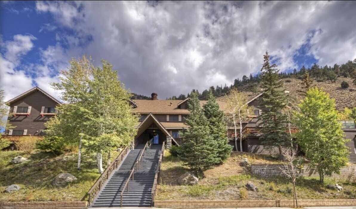 Historic Restored High Sierra Alpine Lodge in June Lake, California
