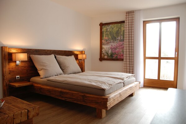 1 habitación, acceso a internet y ropa de cama