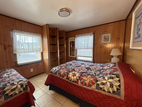 2 quartos, escrivaninha, Wi-Fi, roupa de cama